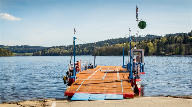 Citeln nm chyb hlavn koln vlety a rakout turist. Pedevm dchodci, kte tu jezd na elektrokolech, srovnv kapitn frymburskho pvozu Antonn Labaj.