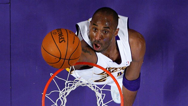 Kobe Bryant z LA Lakers zazil v roce 2010 v play off proti Utah Jazz.