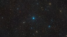 Pohled na souhvězdí  Dalekohledu se soustavou HR 6819, která obsahuje nám...