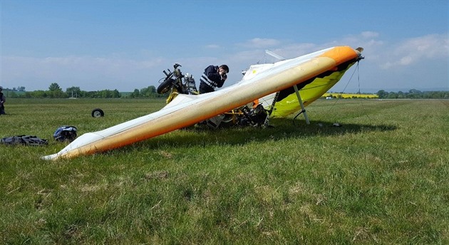 Nehoda motorového rogala na letiti v Needín (16. kvtna 2020)