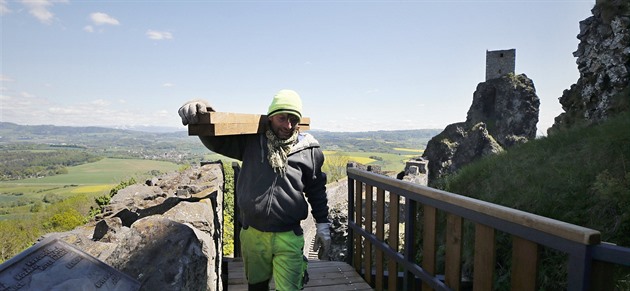 Vynucenou pestávku vyplnili na Troskách emeslníci, na v Baba tak vedou nové...