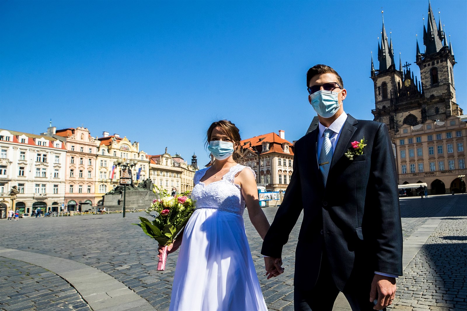 Kvůli covidu ubylo svateb o 40 procent, méně bylo také rozvodů - iDNES.cz