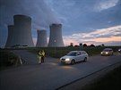 Autokino pod v�emi Jadern� elektr�rny Dukovany za�alo prom�tat v p�tek 15....
