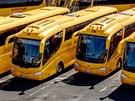 Dálkové autobusy spolenosti RegioJet odstavené na praském nádraí Florenc....