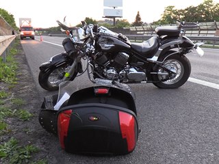 Na dálnici D5 na 26. kilometru ve směru na Prahu se v sobotu odpoledne srazilo...