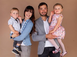 Karolina Gudasová, Michal Neuvirth a jejich děti Marko a Emilka