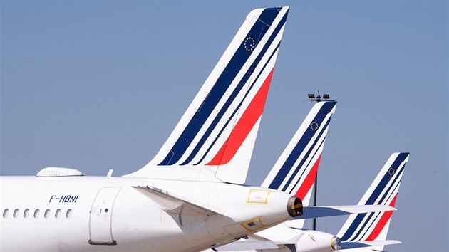 Letadla spolenosti Air France uzemnn na paskm letiti Orly. (duben - kvten 2020)