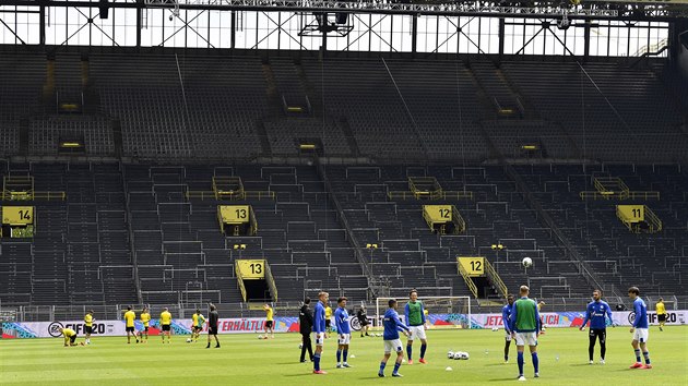 Za normlnch okolnost by proslul Sdtribne v Signal Iduna Parku, stadionu Dortmundu, byla ped derby proti Schalke narvan k prasknut.