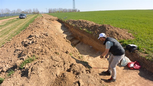 Archeologové prozkoumávají trasu plánovaného obchvatu Svitav.
