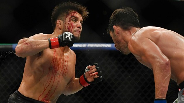 Henry Cejudo zpas s Dominickem Cruzem v organizaci UFC: