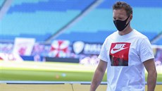 Trenér Lipska Julian Nagelsmann pichází na stadion ped restartem bundesligy...