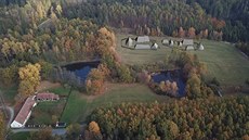 Na louce vedle rybník Horní a Dolní Trocnov vyroste archeoskanzen.