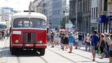 Oslava 150 let fungování hromadné dopravy v Brně se loni změnila v obrovskou...
