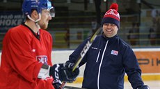 Jaroslav Špaček (čelem) na tréninku hokejové reprezentace