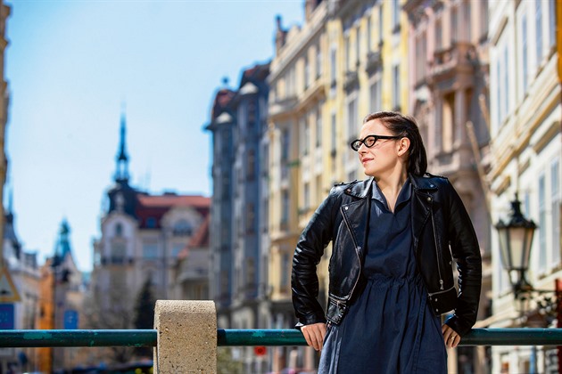 Navrhla brýle pro budoucí českou prezidentku. Mají podtrhnout její ctnosti