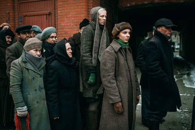 Z filmu Vysok� d�vka