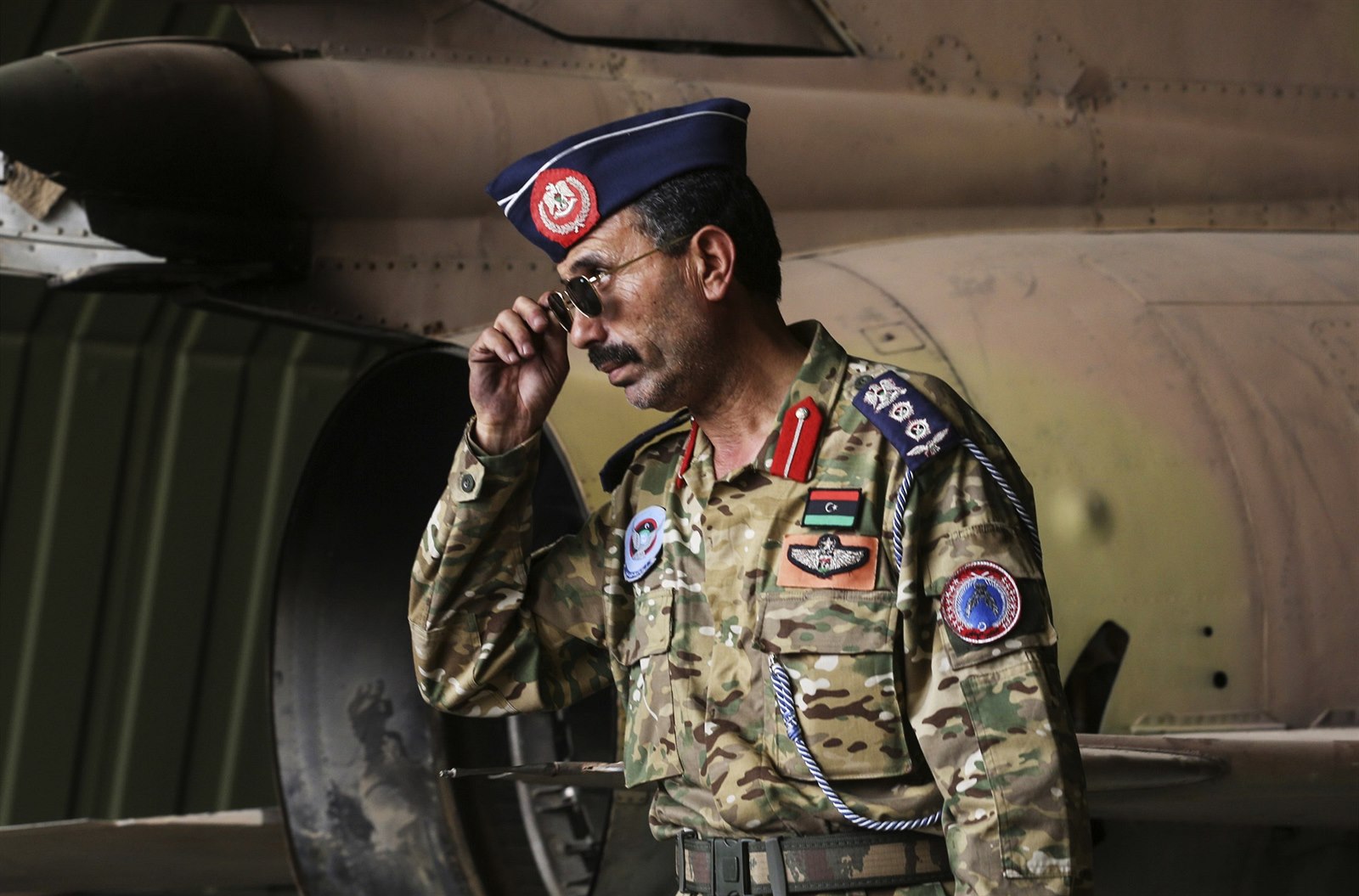 Šéf vojenské tajné služby Libyjské národní armády zemřel po výbuchu bomby před svým domem
