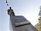 Osud sochy T.G. Masaryka od Vincence Makovskho byl pohnut. Trnem v oku byla...