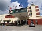 Hotel Slunce v Havl��kov� Brod� od b�ezna funguje pouze v omezen�m provozu....