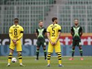 Fotbalisté Dortmundu a Wolfsburgu drí minutu ticha za obti koronaviru.
