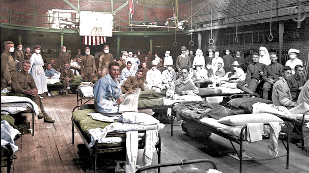Vojáci v americké improvizované nemocnici v průběhu epidemie tzv. španělské...