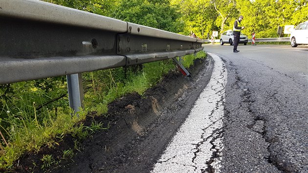 Utren krajnice u mostu v Netebicch. (26. kvtna 2020)