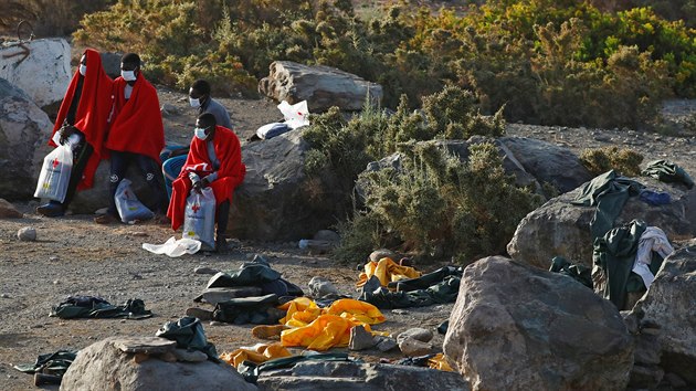 Afrit migranti dorazili na panlsk Kanrsk ostrovy. (26. kvtna 2020)