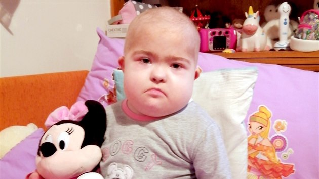 Lékaři v Motole transplantovali kostní dřeň dítěti s Downovým syndromem. Lucie (na snímku) je prvním pacientem svého druhu.