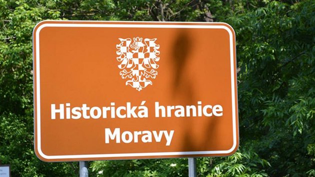 Moravané na hranicích Čech a Moravy usilují o vztyčení hnědých turistických...