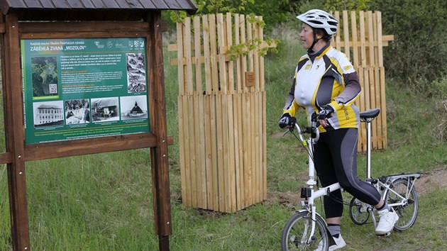 Chrnnou krajinnou oblast Brdy vede nov naun stezka. Dlouh je 13 km a nvtvnky zavede do oblasti kolem Padrskch rybnk. (20. 5. 2020)