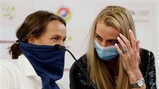 Petra Kvitová (vpravo) a Barbora Strýcová na tiskové konferenci ped tenisovým...
