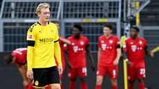 Julian Brandt je zklamaný, jeho Dortmund inkasoval v zápase s Bayernem Mnichov.