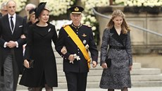 Belgická královna Mathilde, král Philippe a korunní princezna Elisabeth...