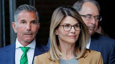 Lori Loughlinová a její manel Mossimo Gianulli (2019)