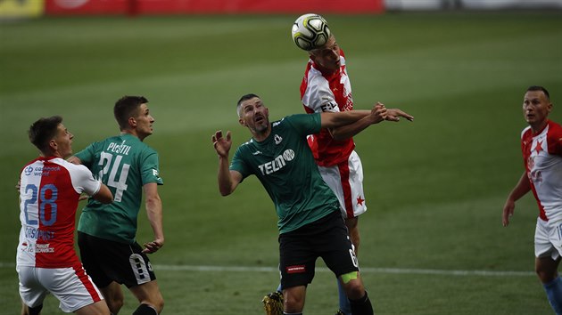 Momentka z utkn Slavia - Jablonec.