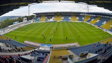 Liduprázdný teplický stadion pi zápase domácího týmu z Opavou.