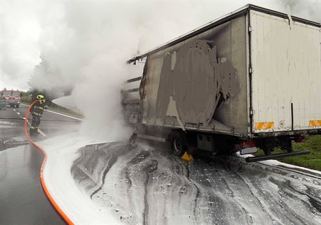 Pedbnou píinou poáru je technická závada na motoru.