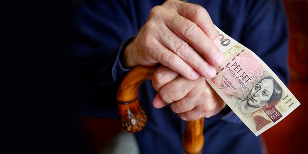 Omezení valorizace penzí má být pouze jednorázové, navrhuje ministerstvo