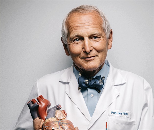 Covid bohužel velice změnil etiketu nejen ve zdravotnictví, říká kardiochirurg Jan Pirk