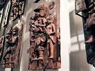 Z Beninu uloupené bronzové reliéfy vystavené v londýnském Britském muzeu (13....