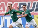 Milo Kratochvíl (s íslem 10) slaví vítzný gól Jablonce v nastavení zápasu...