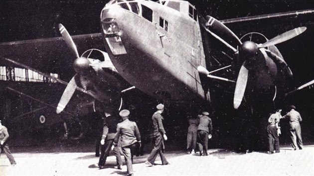 SNCAC (Farman) NC.223.4 pojmenovaný Jules Verne provedl v noci ze 7. na 8. června 1940 historicky první nálet na Berlín.