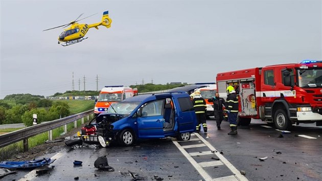 Vážná dopravní nehoda se stala 5. června 2020 na obchvatu Slaného.