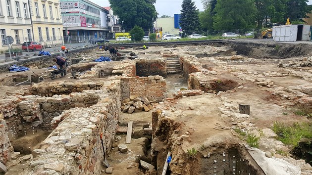 Celkov pohled na archeologick prce v centru Ostravy. (29. kvtna 2020)