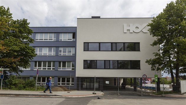 V ji�n� ��sti are�lu olomouck� fakultn� nemocnice byla s m�s��n�m p�edstihem dokon�ena stavba nov�ho ambulantn�ho pavilonu hemato-onkologick� kliniky za 160 milion� korun. Po dovybaven� budovy technikou a materi�lem za�ne na podzim nov� ambulatn� ��st kliniky slou�it pacient�m.