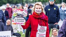 V Mnichov lidé protestovali proti karanténním opatením. (30. kvtna 2020)