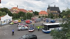 Autobus na autobusovém nádraí ve Slaném naboural do zastávky. (9. ervna 2020)