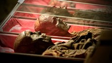 Klatovské katakomby s mumiemi jezuitských mnich patí k nejzajímavjím místm...