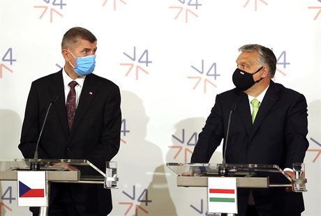 Premiér Andrej Babi a maarský pedseda vlády Viktor Orbán