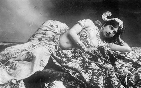 Mata Hari (1876-1917)
